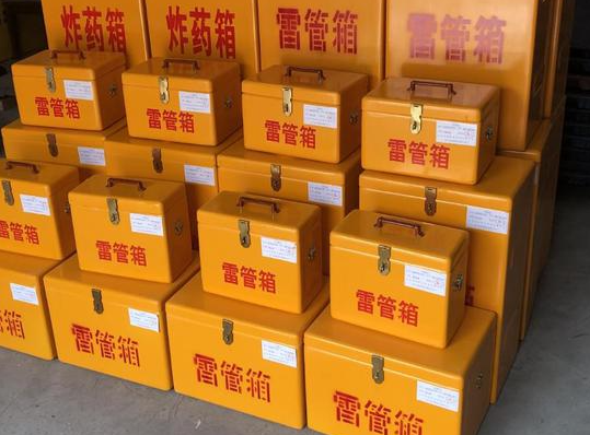 华州玻璃钢雷管箱的使用寿命一般是多少？